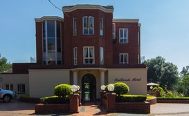 Redlands Hotel and Lodge image