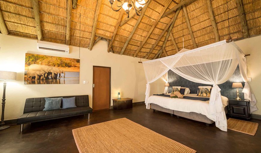 Elephant Superior Suite: Elephant Superior Suite - Bedroom with twin beds or a king size bed and 2 sleeper couches