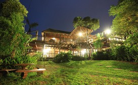 Ndiza Lodge and Cabanas image