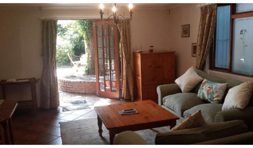 Acorn Cottage: Living Room