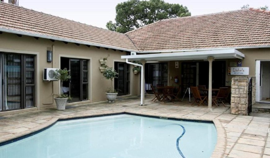 Liabela Bed and Breakfast features an outdoor swimming pool