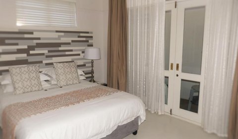 Standard Room: Luxury Suites