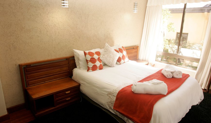 Bamboo Room: Bamboo Room - Bedroom with a double bed