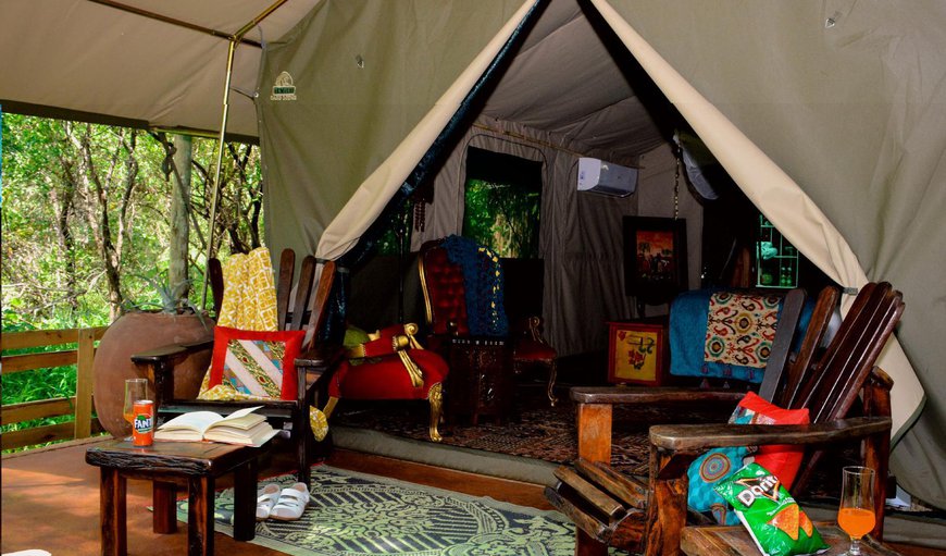 Giraffe - Tent: Tent 2 - Seating