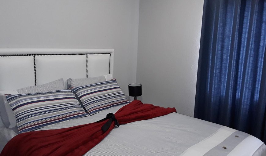 Self catering Queen unit (Ibis 3): Self catering Queen unit (Ibis 3) - This separate unit offers a queen size bed, kitchen and bathroom.