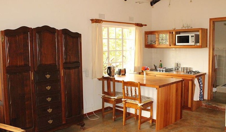 Ida's Cottage: Lounge and kitchenette area of Ida's Cottage.