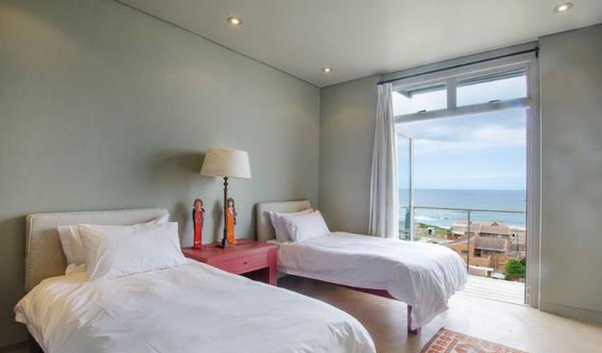 King or Twin Room with Sea View photo 11