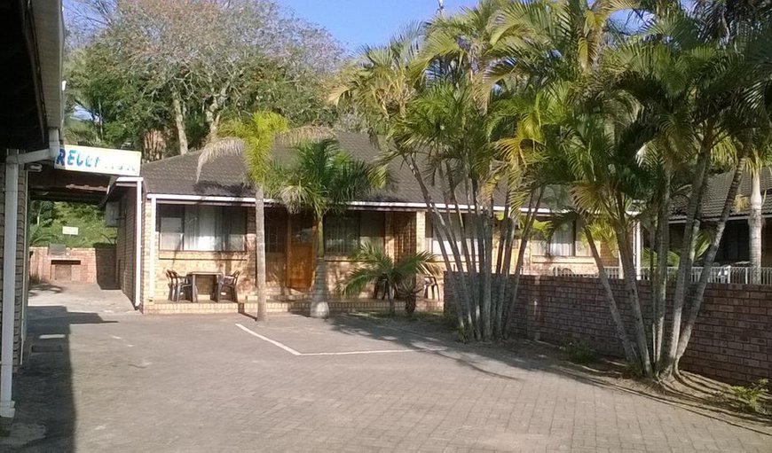 Flamboyant self catering holiday flats in St Lucia, KwaZulu-Natal, South Africa