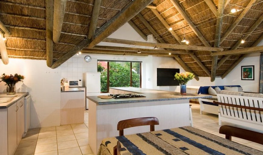 Self-Catering Cottage: Lounge/Living room with open plan kitchen