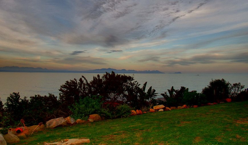 SeasCape Guesthouse is situated in False Bay and offers two self catering units.