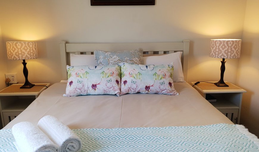 Self-catering Queen room 1: Queen Bed with Kitchenette