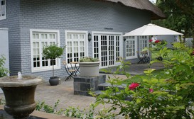 Bateleur Guesthouse image