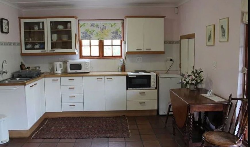 Berry cottage: Kitchen