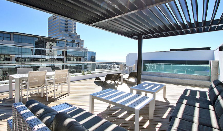 With its own private roof top terrace with a heated pool, Gas braai and lounge area you have all the privacy you need with beautiful Cape Town city and Harbour views.