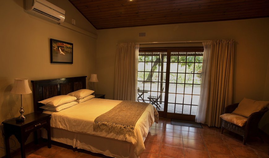 Standard Double/ Twin Rooms: The rooms are furnished with double or twin beds (please request your desired bed type)