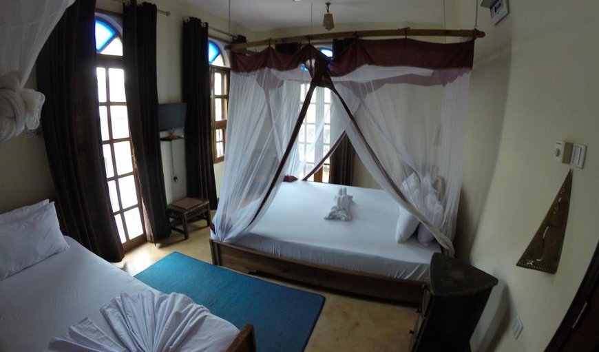 Deluxe Twin Room with Balcony: Deluxe Room with Balcony