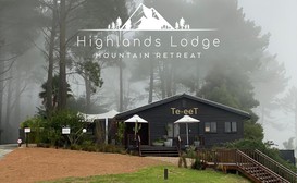 Highlands Lodge Mountain Retreat image