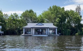 Liquid Lounge Prive Houseboat image