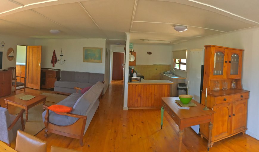 David Bongers Still Bay holiday accommodation: Living area's