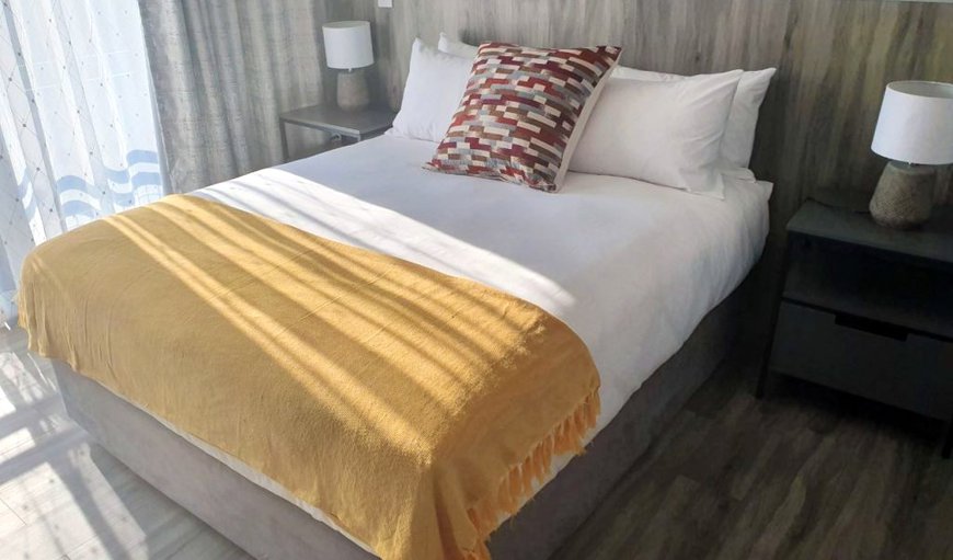 Luxury Room: Luxury Room - Bedroom with a queen size bed