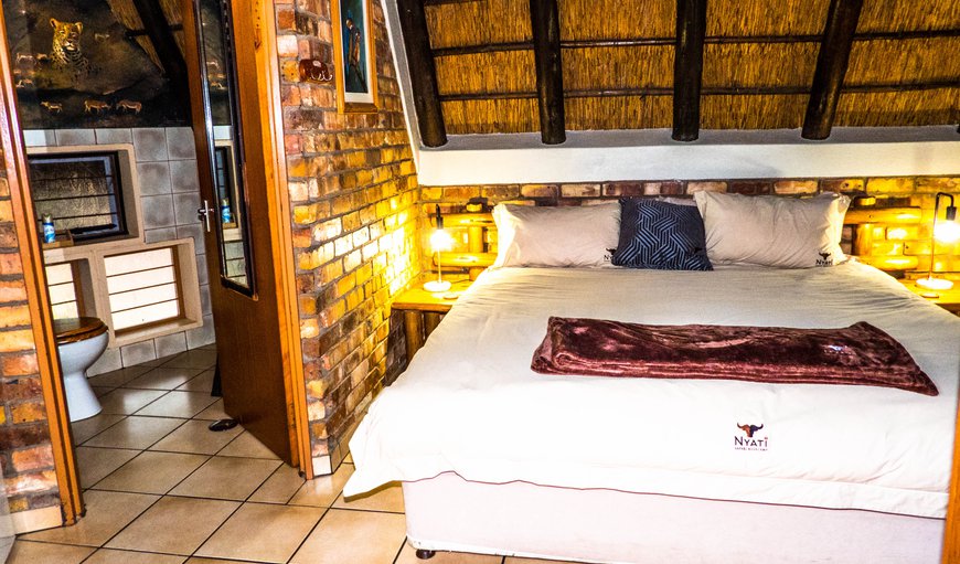 Leopard Room: King size bed