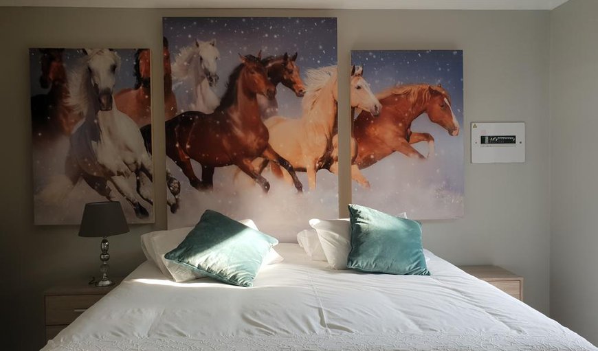 Room 5 - Horses of Ireland photo 17