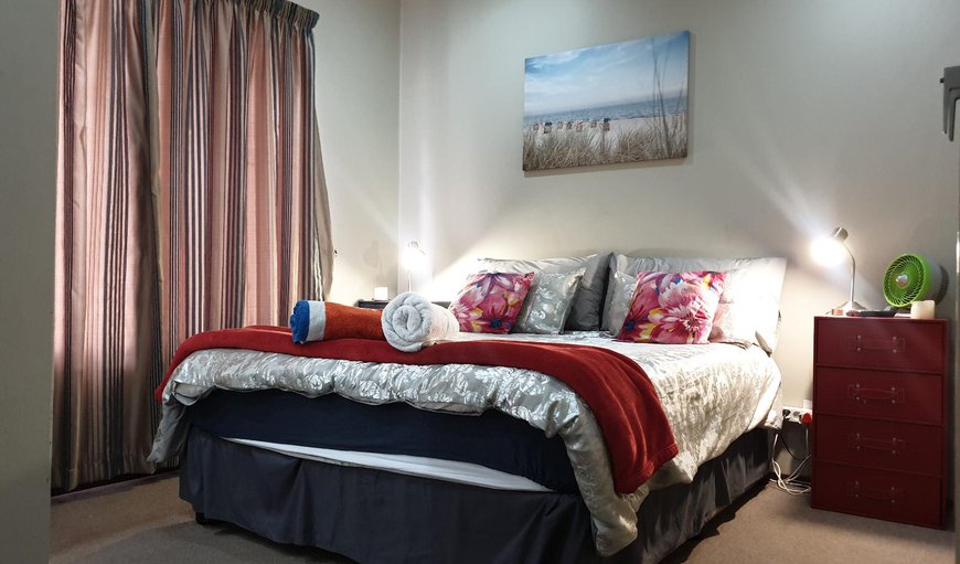 Sunset 3 or 4 Double Rooms en-suite: Budget Bedroom