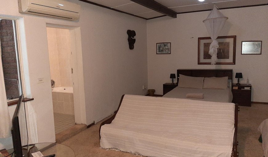 BB4 Family Room - White: BB4 Family Room - White - Open plan sleeping and lounge area
