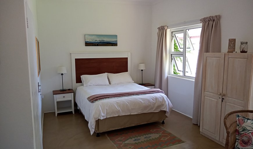 Sani's Rest: Bedroom with Queen Bed