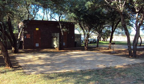 Private Ablution 202: Private Ablution 202 - 207 & 209 - 252 - These sites have no shade, braai facilities and own bathrooms