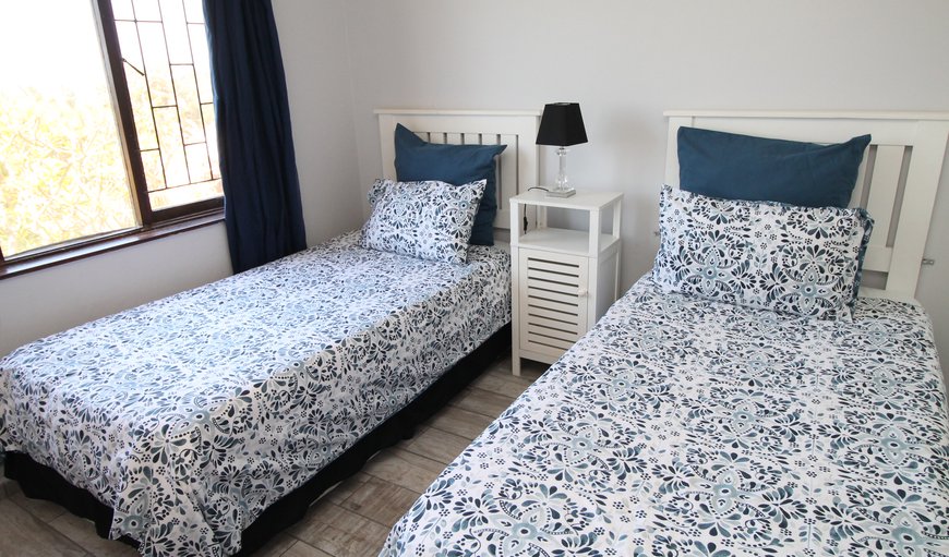 La Corsica 7: The second bedroom has 2 single beds