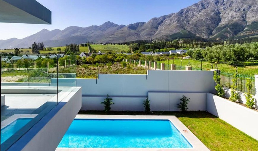 Welcome to Villa De Luxe in Franschhoek, Western Cape, South Africa