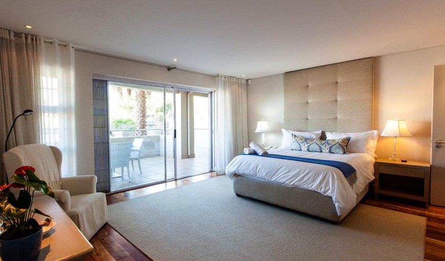 Villa on Slopes of Geneva Drive: Bedroom