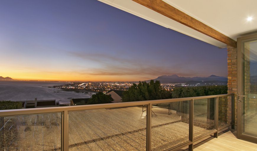Self-catering Apartment: Stunning views from the balcony
