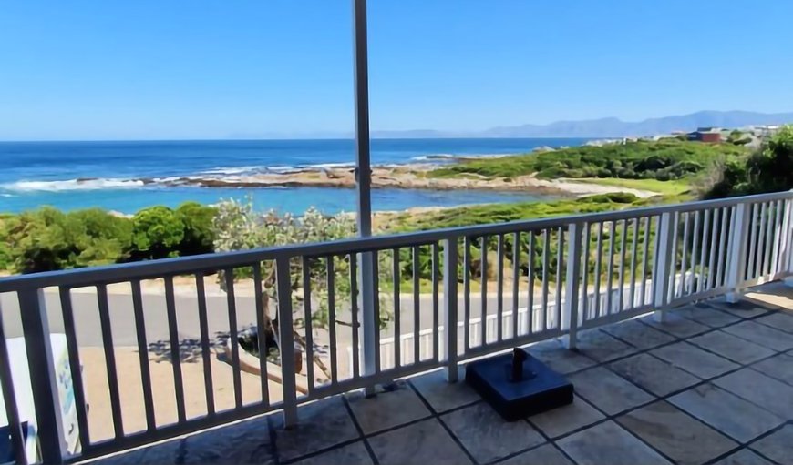 Welcome to La Mer Holiday Home in De Kelders, Gansbaai, Western Cape, South Africa
