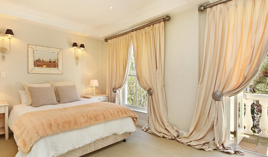 Maison du Cap Luxury Villa: Bedroom with a queen size bed
