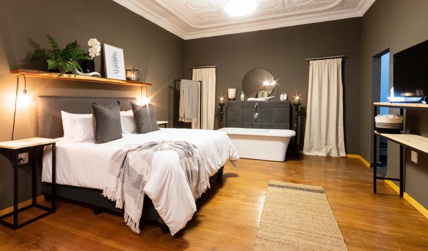 Luxury King Suite - Room 2: Luxury King Suite - Room 2 - Bedroom