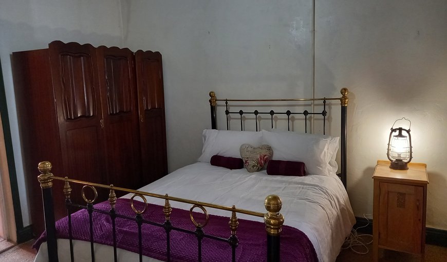 Self-catering Unit: Bedroom with a double bed