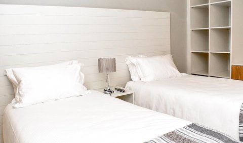 Standard Twin Rooms: Bed