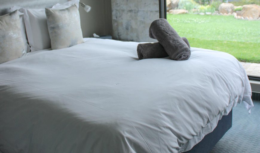 Comfort Queen Room With Garden View: Bed