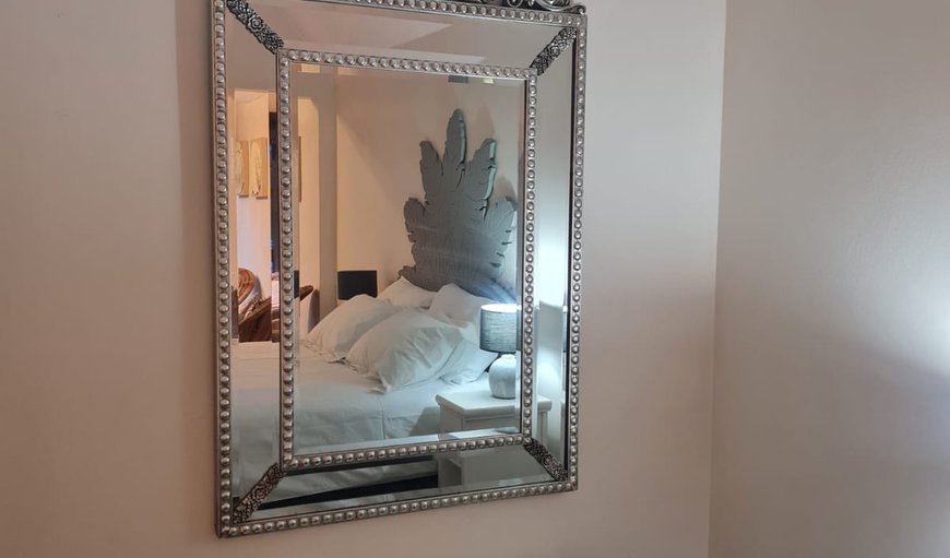 Wonder by the Sea: Bedroom mirror