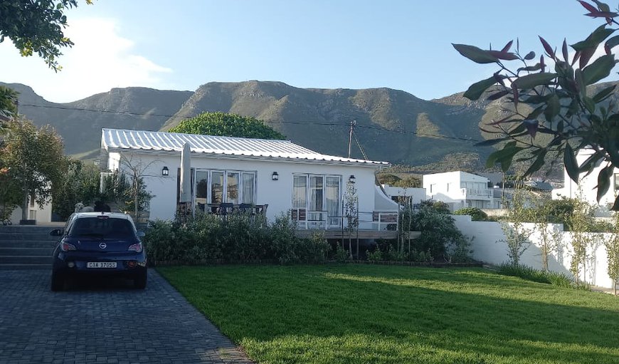Welcome to 40 on McFarlane in Onrus, Hermanus, Western Cape, South Africa