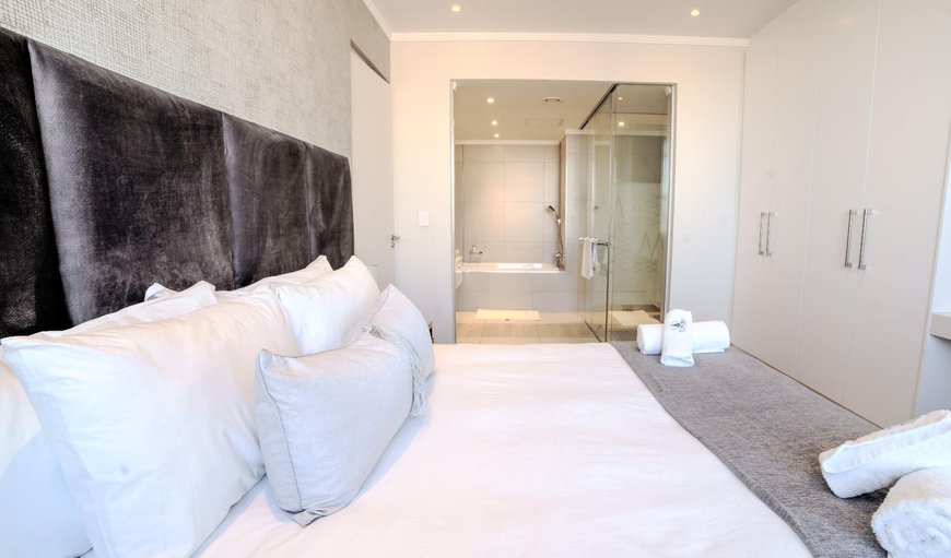 Ninth Floor Luxury Apartment: Bed