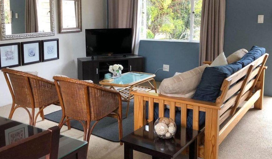 Mount Innes Executive 1 Bed Apartment: Executive 1 Bed Apartment - Lounge