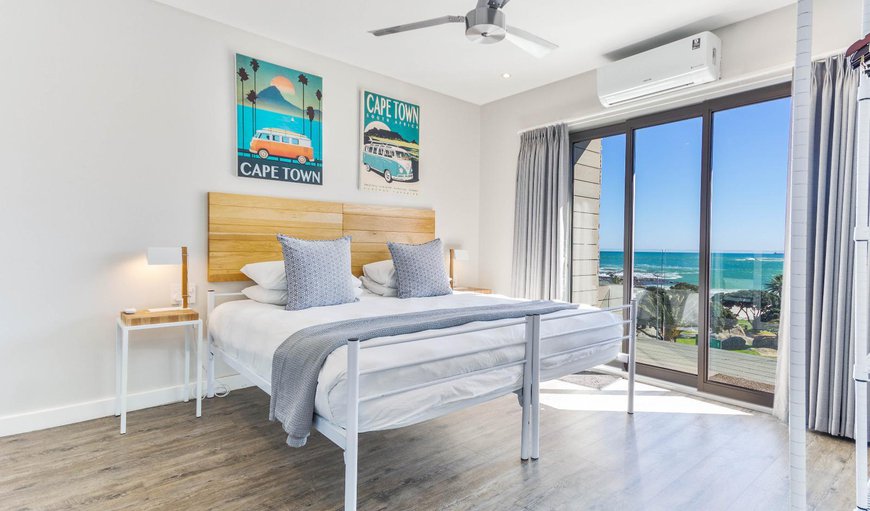 2 Bedroom Sea View-Beach Views apartment: Bed