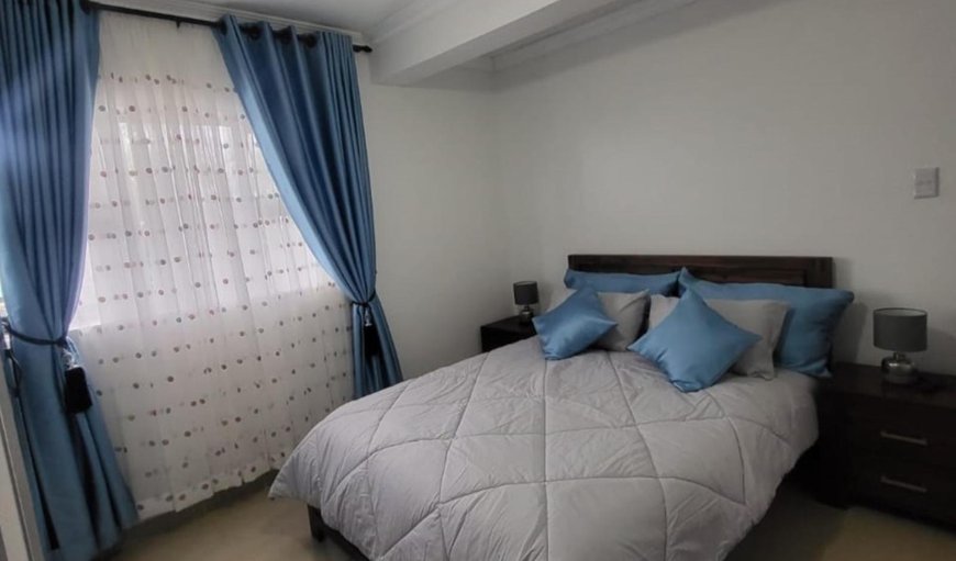 Standard 5-Bedroom Apartment: Bed