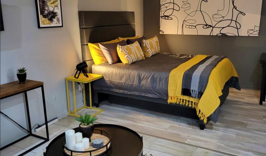 Modern Studio Apartment: Bed
