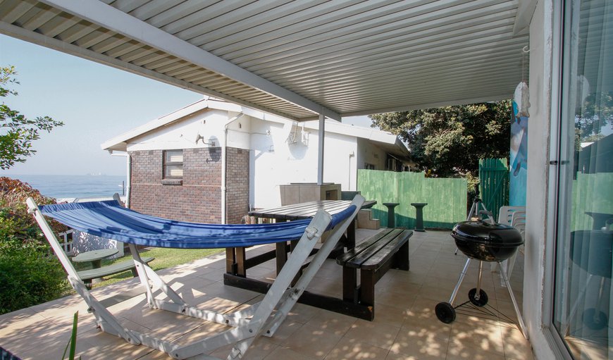 The Cottage (Family Unit) - The unit features a patio with a braai and beautiful sea views