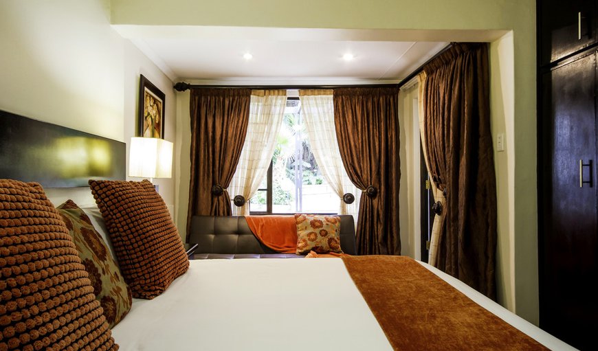 Room 1 - Luxury King Suite photo 9