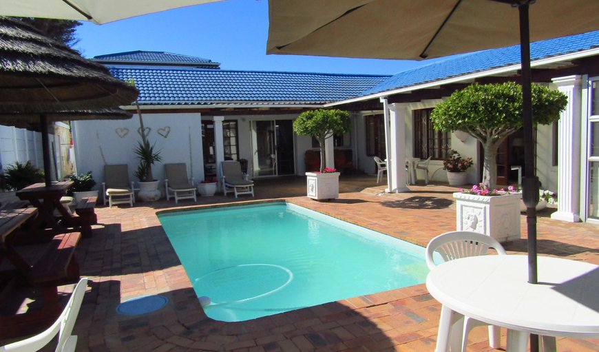 Welcome to Dolphin Inn Blouberg in Bloubergstrand, Cape Town, Western Cape, South Africa